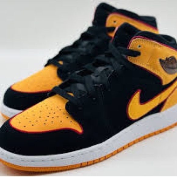 Nike Jordan 1 Mid SE Black and Vivid Orange  High-Top Sneakers - Picture 1 of 6